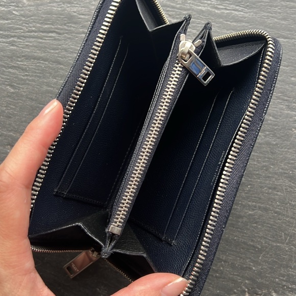 Pre-loved 100% Authentic YSL Navy Zipper Wallet - Picture 5 of 6